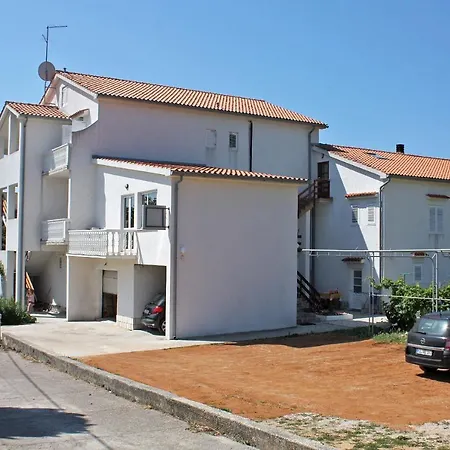 Pensiune And With Parking Space Palit, Rab - 5039 Palit