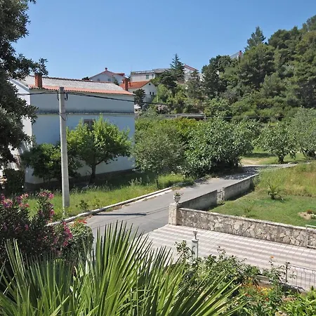 And With Parking Space Palit, Rab - 5039 Guest house 3*