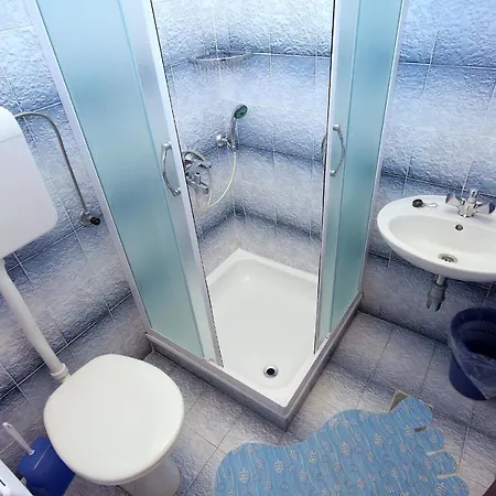 Guest house And With Parking Space Palit, Rab - 5039
