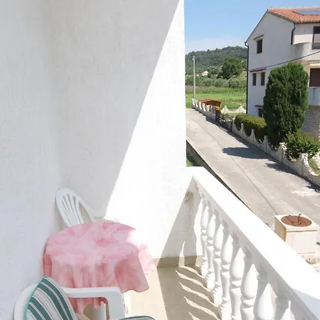 Pensiune And With Parking Space Palit, Rab - 5039
