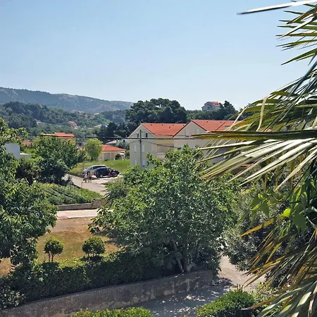 Pensiune And With Parking Space Palit, Rab - 5039 Palit