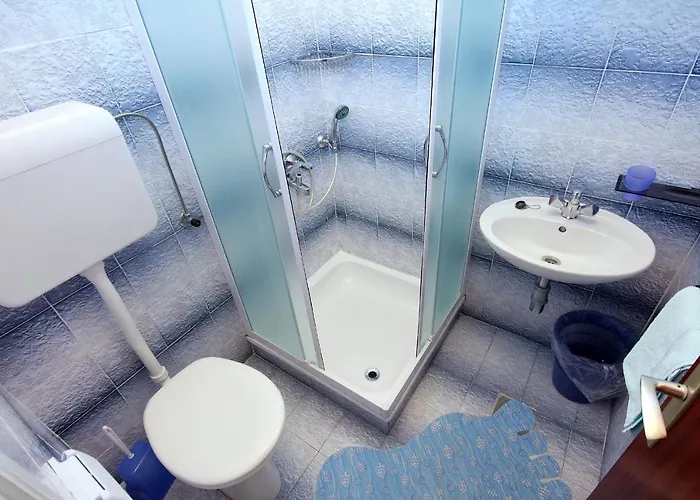 بيت ضيافة And With Parking Space Palit, Rab - 5039