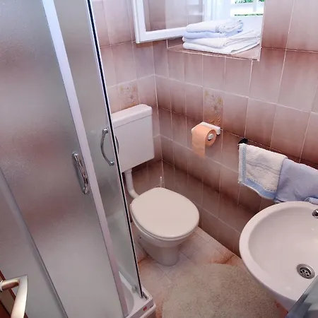 And With Parking Space Palit, Rab - 5039 Gæstehus Palit