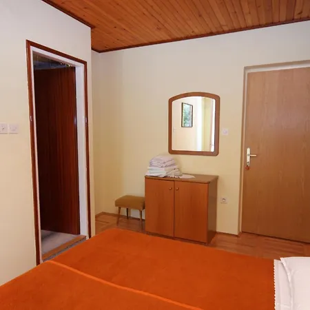 And With Parking Space Palit, Rab - 5039 Guest house 3*