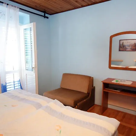 Guest house And With Parking Space Palit, Rab - 5039