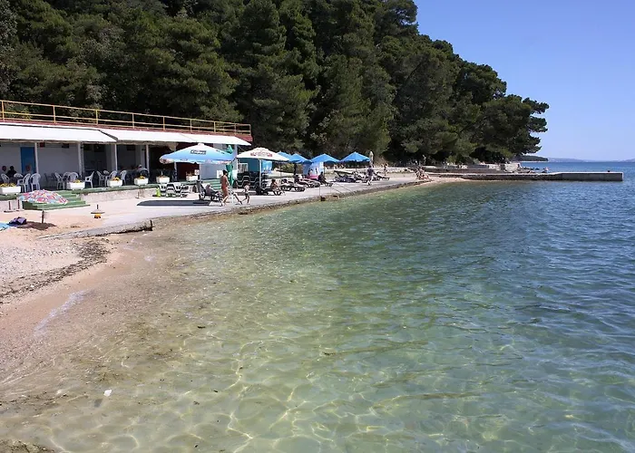 Πανσιόν And With Parking Space Palit, Rab - 5039 3*