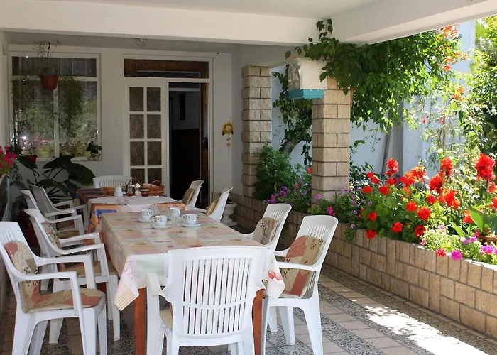 And With Parking Space Palit, Rab - 5039 Πανσιόν